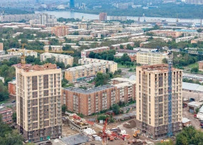Жилые высотки и окружающий район с высоты